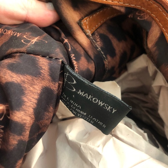 B Makowski all leather purse 👜 - Picture 6 of 10